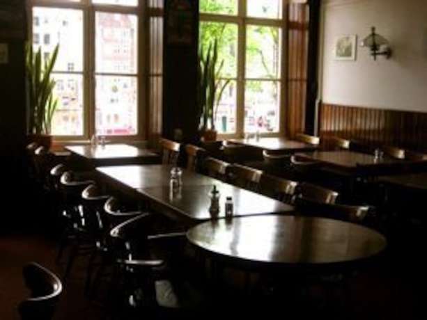 Imagen del bar/restaurante del Hotel Neutraal. Foto 5