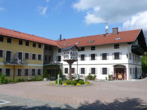 Imagen general del Hotel Neuwirt, Sauerlach. Foto 1