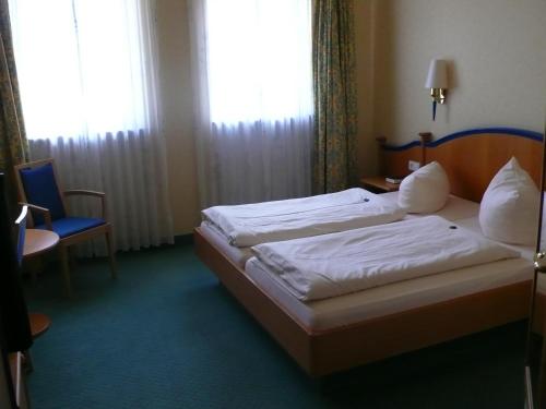 Imagen de la habitación del Hotel Neuwirt, Sauerlach. Foto 6