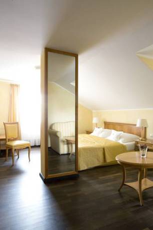 Imagen de la habitación del Hotel Neuwirt, Vaterstetten. Foto 9