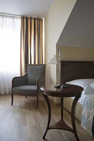 Imagen de la habitación del Hotel Neuwirt, Vaterstetten. Foto 10