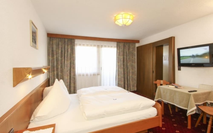 Imagen de la habitación del Hotel Neuwirt, Wildermieming. Foto 6