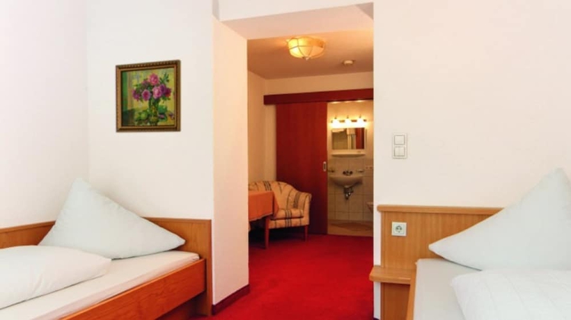 Imagen de la habitación del Hotel Neuwirt, Wildermieming. Foto 11