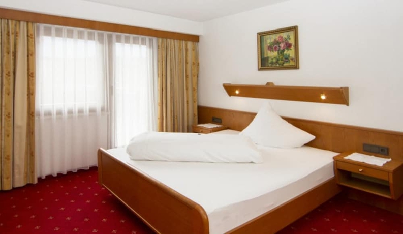 Imagen de la habitación del Hotel Neuwirt, Wildermieming. Foto 14