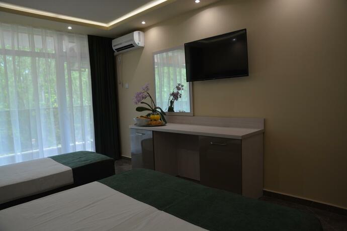 Imagen general del Hotel Neva. Foto 13