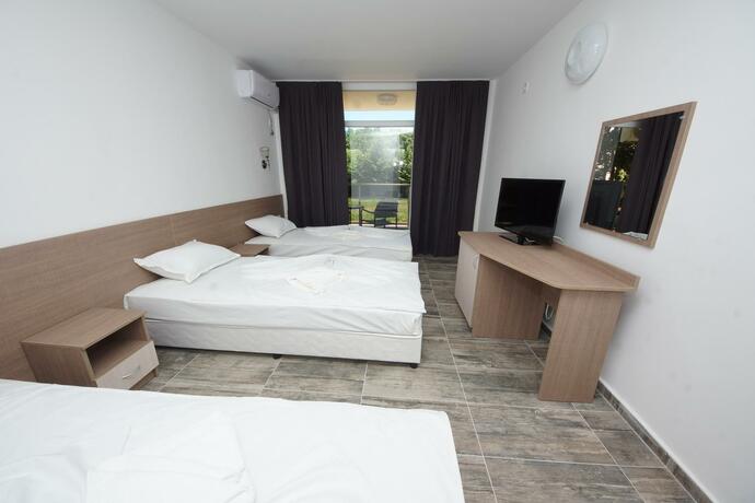 Imagen general del Hotel Neva. Foto 19