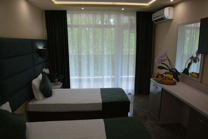 Imagen general del Hotel Neva. Foto 21