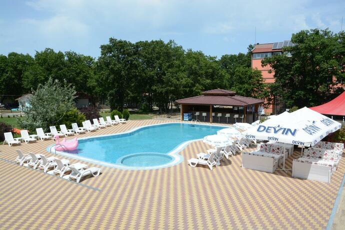 Imagen general del Hotel Neva. Foto 32