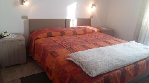 Imagen de la habitación del Hotel Nevada, Campitello di Fassa. Foto 9