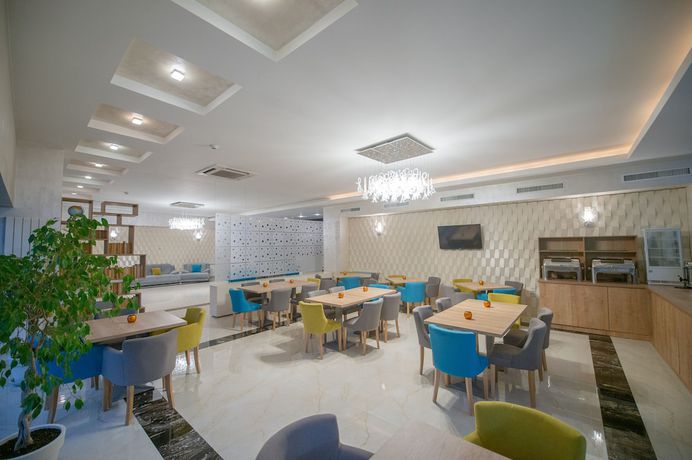 Imagen del bar/restaurante del Hotel Nevada, Constanta. Foto 2