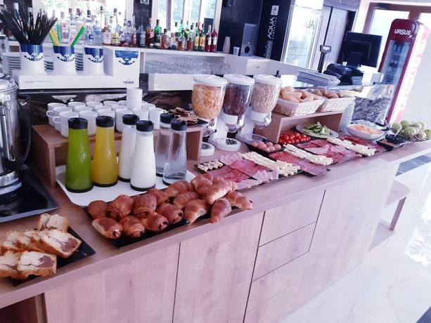 Imagen del bar/restaurante del Hotel Nevada, Constanta. Foto 3