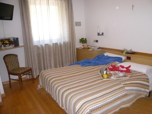 Imagen de la habitación del Hotel Nevada, Serdes. Foto 6