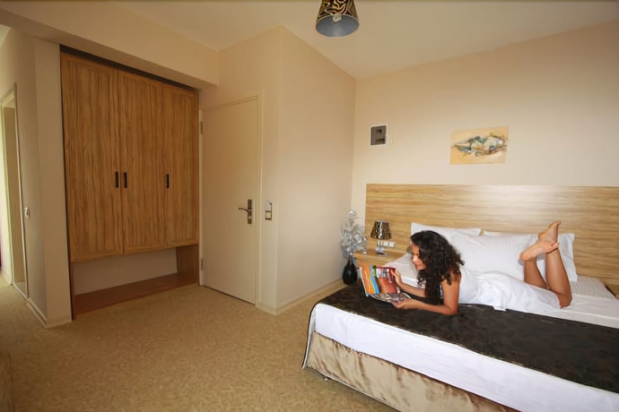 Imagen de la habitación del Hotel Nevada Spa. Foto 11