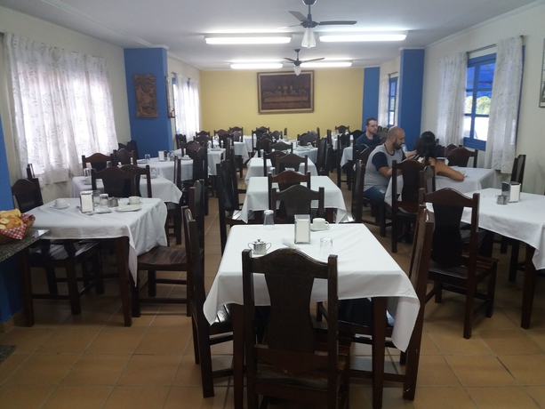 Imagen del bar/restaurante del Hotel Nevada Ubatuba. Foto 6