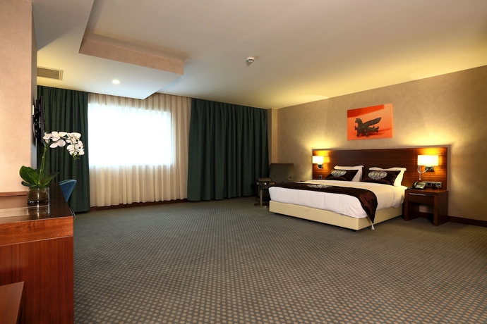 Imagen de la habitación del Hotel Nevali. Foto 8