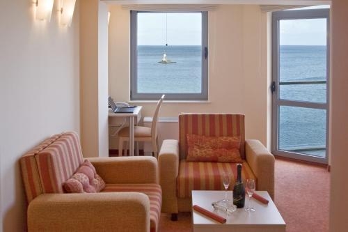 Imagen de la habitación del Hotel Neven. Foto 9