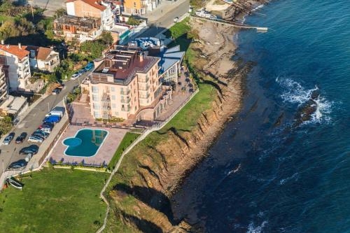 Imagen general del Hotel Neven. Foto 3