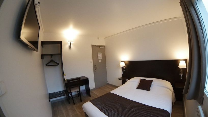 Imagen de la habitación del Hotel Nevers Hôtel. Foto 8