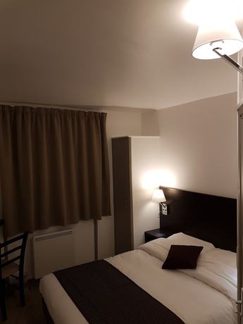 Imagen de la habitación del Hotel Nevers Hôtel. Foto 13