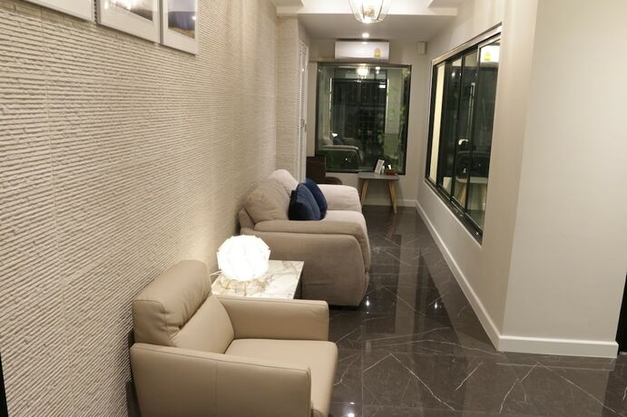 Imagen general del Hotel Neveu Premier Residence. Foto 11