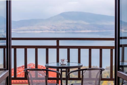 Imagen general del Hotel Nevros Resort and Spa Limni Plastira. Foto 2