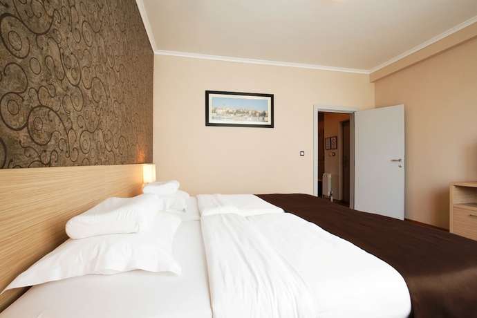 Imagen de la habitación del Hotel Nevski. Foto 7