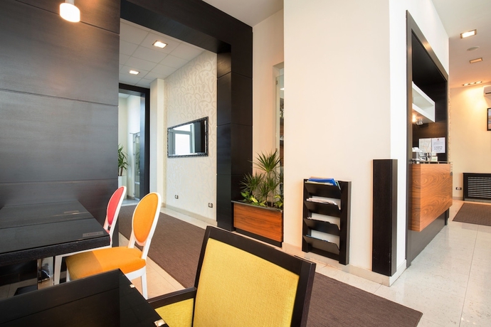 Imagen de los interiores del Hotel Nevski. Foto 15