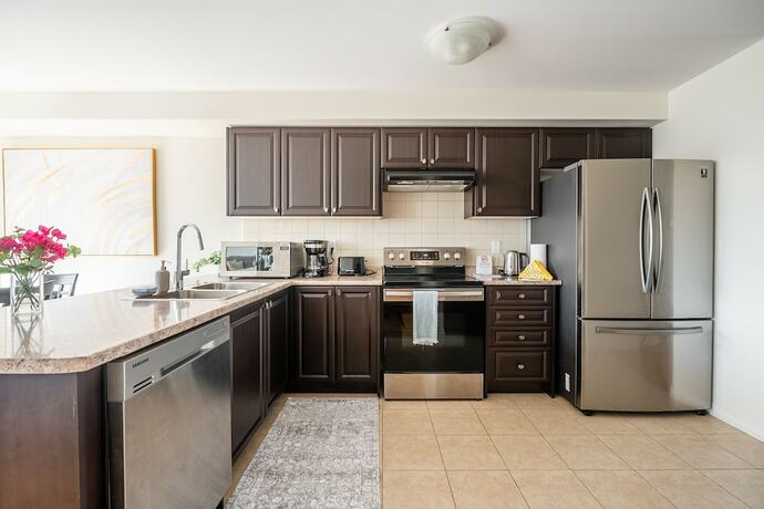 Imagen general del Hotel New 3BR Townhouse, Minutes to Niagara Falls and Brock University by GLOBALSTAY. Foto 9