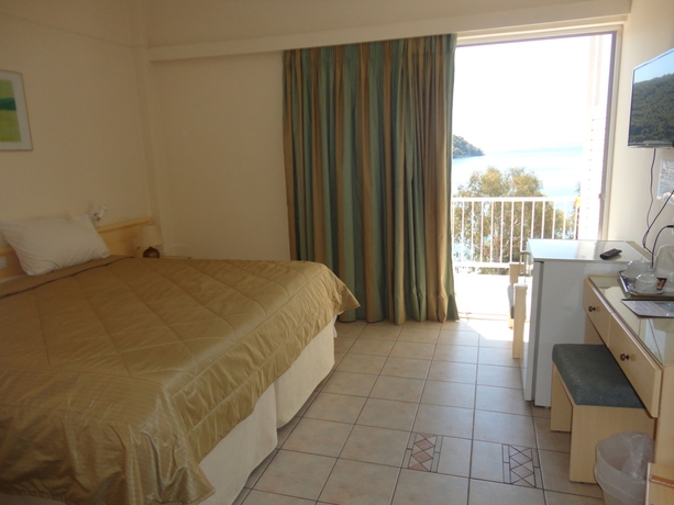 Imagen de la habitación del Hotel New Aegli Resort. Foto 11