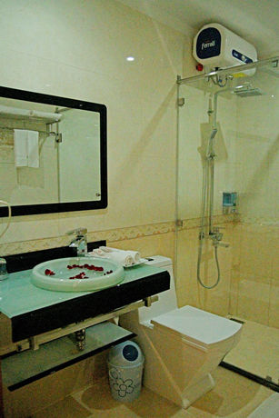 Imagen del bar/restaurante del Hotel New Airport. Foto 6