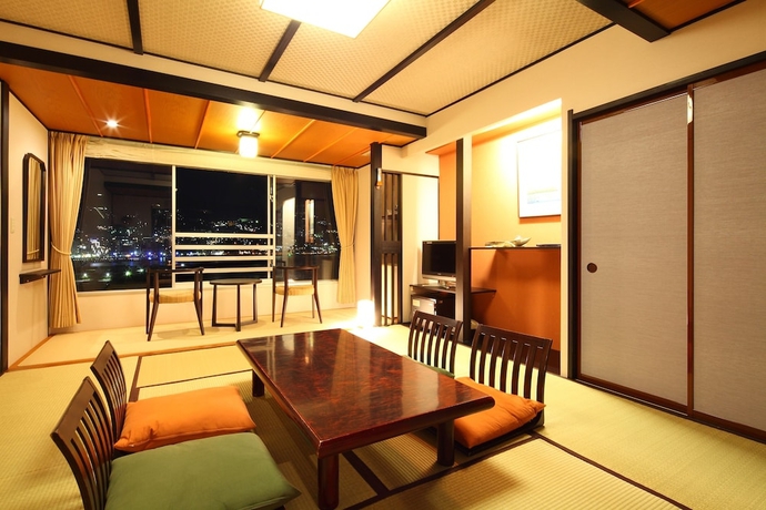 Imagen de la habitación del Hotel New Akao, Atami. Foto 10