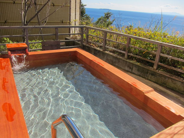 Imagen de los exteriores del Hotel New Akao, Atami. Foto 14
