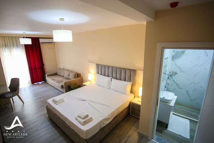 Imagen de la habitación del Hotel New Akileda. Foto 17