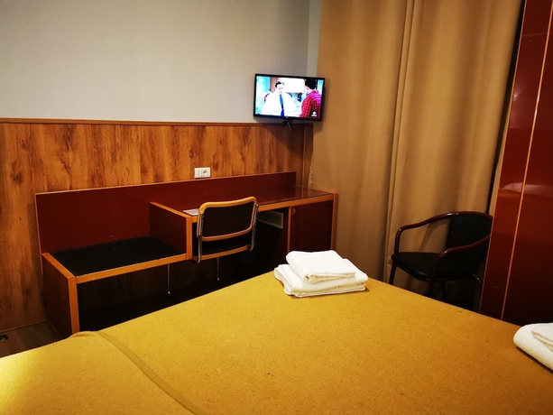 Imagen de la habitación del Hotel New Alexander. Foto 8