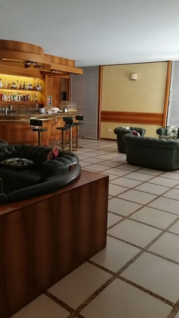 Imagen de los interiores del Hotel New Alexander. Foto 19