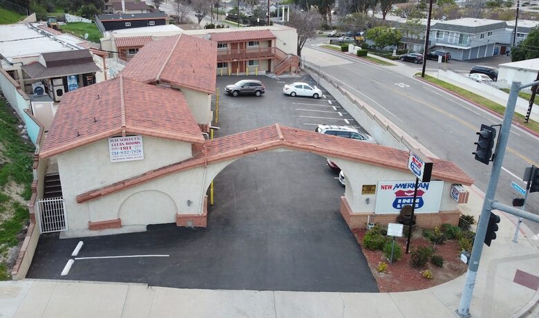 Imagen general del Hotel New American Inn and Suites. Foto 14