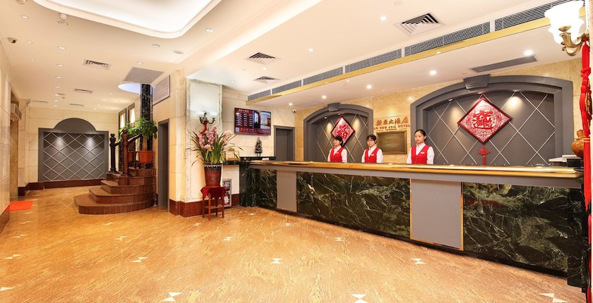 Imagen de los interiores del Hotel New Asia. Foto 14