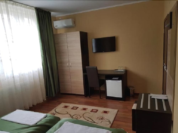 Imagen de la habitación del Hotel New, Baia Mare. Foto 17