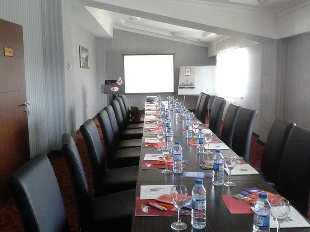 Imagen de los interiores del Hotel New Baku. Foto 13