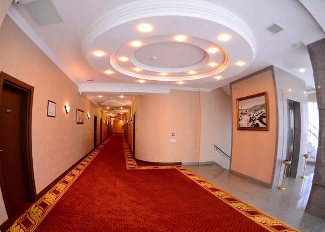 Imagen de los interiores del Hotel New Baku. Foto 16