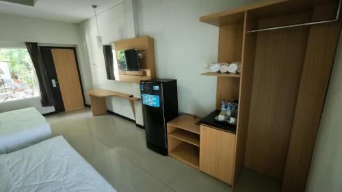 Imagen general del Hotel New Bandengan Beach. Foto 3