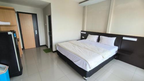 Imagen general del Hotel New Bandengan Beach. Foto 9