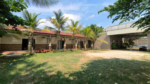 Imagen general del Hotel New Bandengan Beach. Foto 17