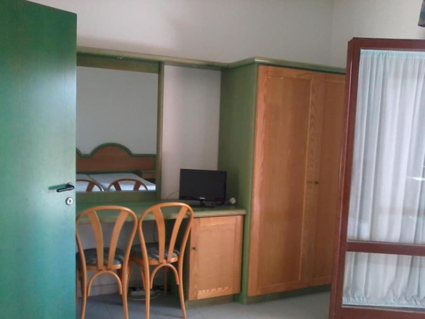 Imagen de la habitación del Hotel New Barcavela. Foto 18