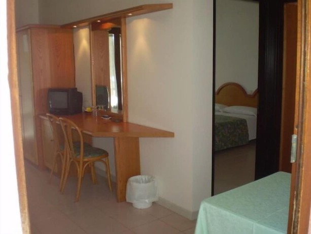 Imagen de la habitación del Hotel New Barcavela. Foto 19
