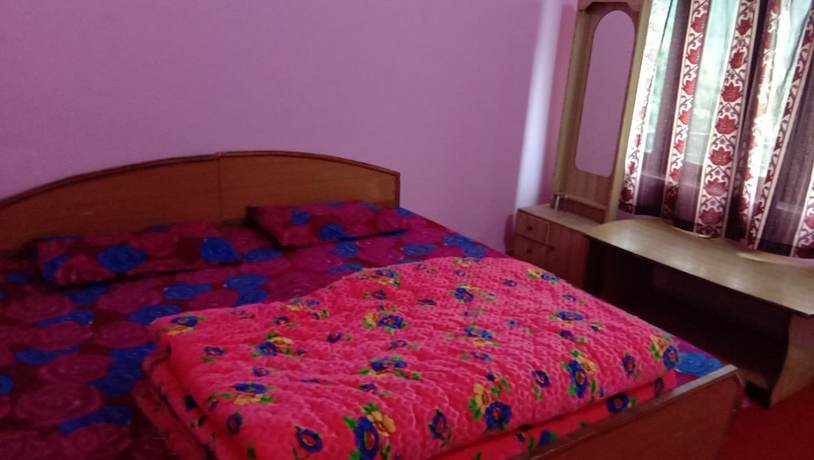 Imagen de la habitación del Hotel New Basera. Foto 12