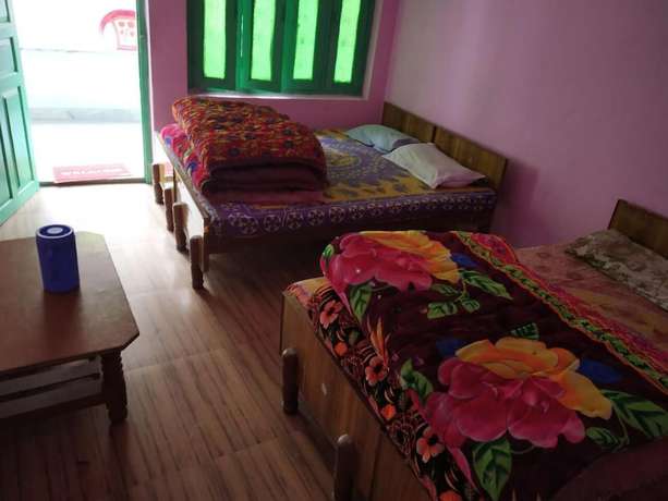 Imagen de la habitación del Hotel New Basera. Foto 16