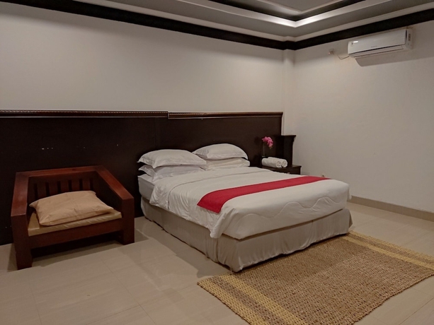 Imagen de la habitación del Hotel New Bintang Mandalika. Foto 6