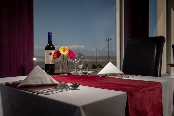 Imagen del bar/restaurante del Hotel New Birchfield. Foto 3