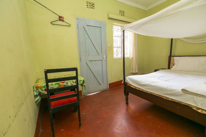 Imagen de la habitación del Hotel New Bondo. Foto 9